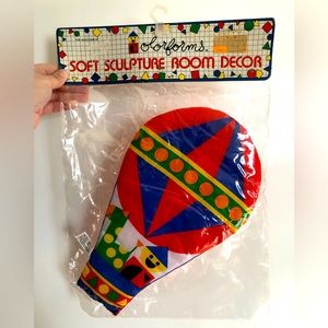 Vintage 1985 Colorforms Soft Sculpture Room Decor: Hot Air Balloon